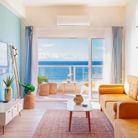 4 Bedroom Apartment On The Beach テル・アビブ エクステリア 写真