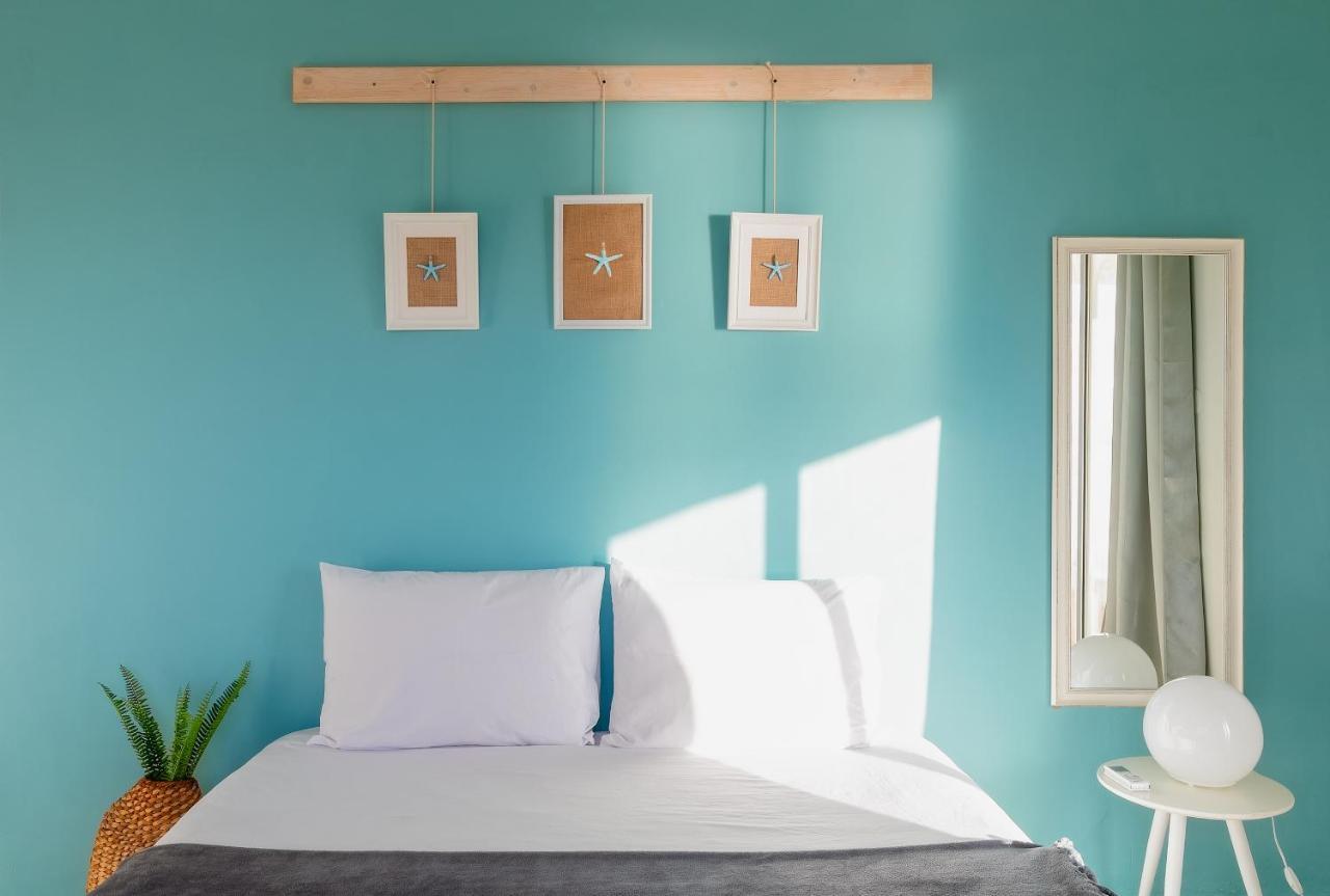 4 Bedroom Apartment On The Beach テル・アビブ エクステリア 写真